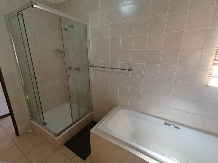 2 Bedroom Property for Sale in Vredenhof Sh Free State